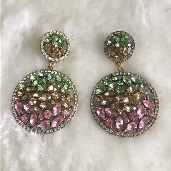 Esperance Engraved Rhinestones Earrings - Picture 2 of 7